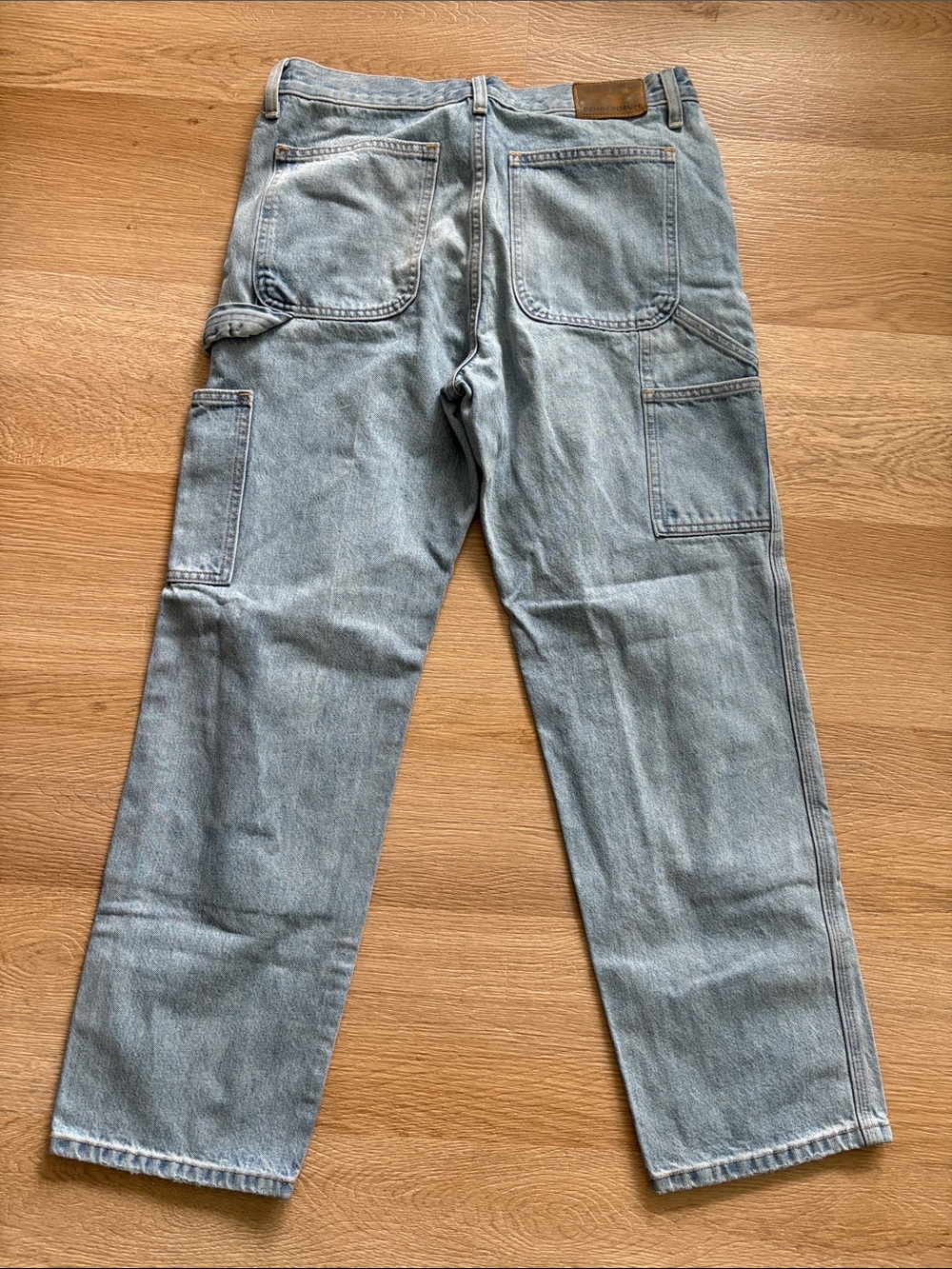 Denim Forum Relaxed Carpenter Jeans - Light Wash Blue - Picture 3 of 6
